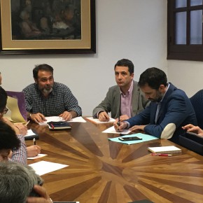 Esteban Paños participa en el grupo de trabajo sobre recogida de residuos