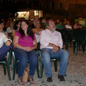 Esteban Paños, en la inauguración de las fiestas de La Cornisa