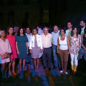 Isabel Martín de Eugenio asiste al pase inaugural de Luz Toledo 2017