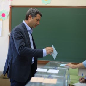 Esteban Paños anima a los toledanos a votar en una jornada electoral decisiva para el futuro de la ciudad, la región y Europa