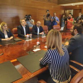 Ciudadanos logra un acuerdo histórico para alejar a los extremos y al populismo de los gobiernos locales en Castilla-La Mancha
