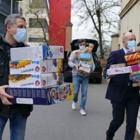 Éxito de participación en la recogida de juguetes nuevos organizada por Cs Toledo a favor de Cáritas
